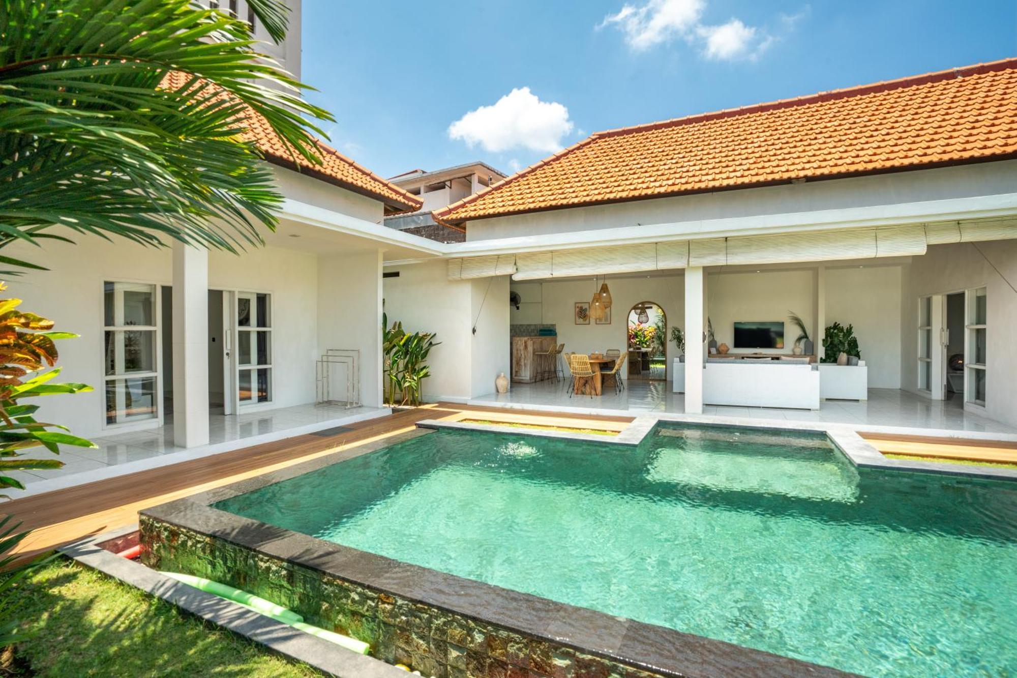 Modern 3 Bedrooms Villa Beach Walking Distance Seminyak Exteriör bild